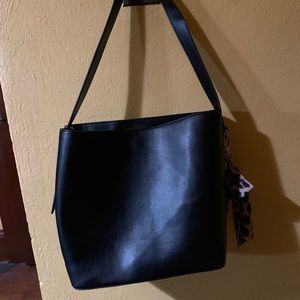 Betsy’s Johnson tote